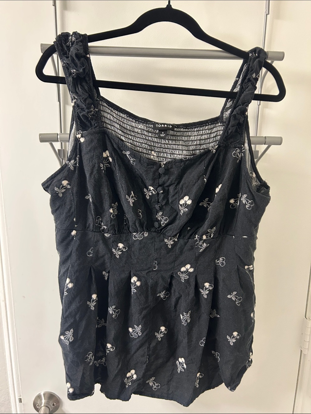 torrid Black Tank with White Floral Embroidery - size 1X